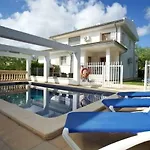 Villa Sirenas